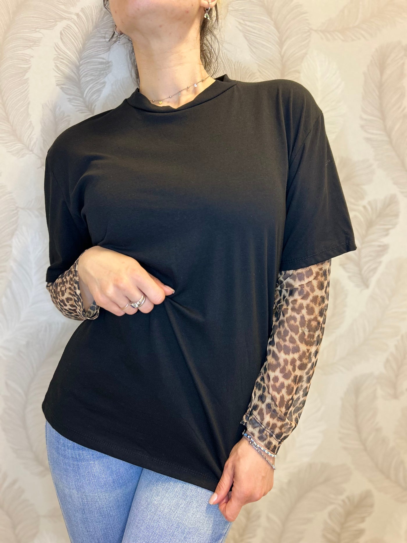 T-shirt pizzo leopardato
